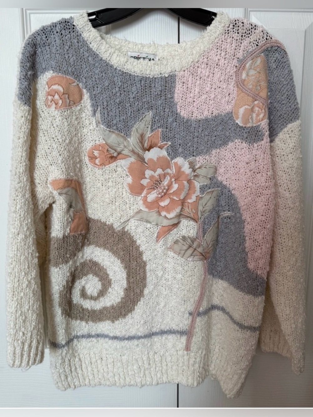 VTG Cristina Floral Patterned Sweater Cream Pastel Appliqué Vintage Knit Pearl